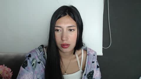 Laura  online show from 01-17-25, 02:28