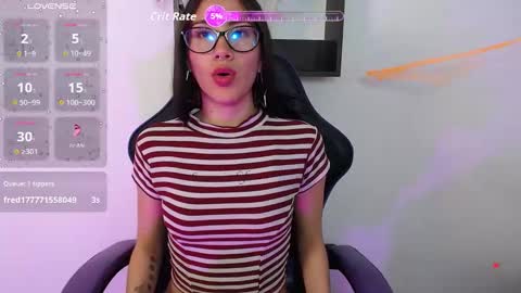 Laura  online show from 10-22-25, 04:24