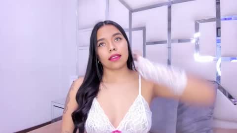 Snapshot of zoeswanx chatting on 02-07-25, 03:52 ZoeSwam online show from 02-07-25, 03:52