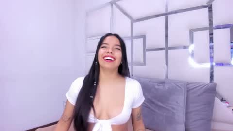 Snapshot of zoeswanx chatting on 02-09-25, 01:25 ZoeSwam online show from 02-09-25, 01:25