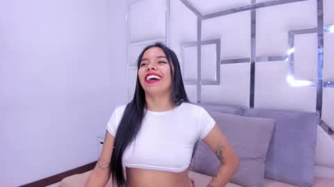 Snapshot of zoeswanx chatting on 02-16-25, 01:16 ZoeSwam online show from 02-16-25, 01:16