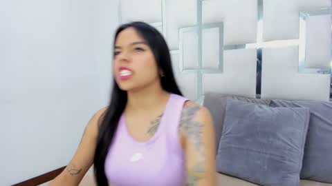 Snapshot of zoeswanx chatting on 02-24-25, 12:59 ZoeSwam online show from 02-24-25, 12:59