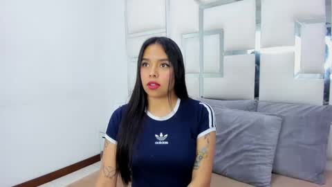 Snapshot of zoeswanx chatting on 03-07-25, 10:45 ZoeSwam online show from 03-07-25, 10:45