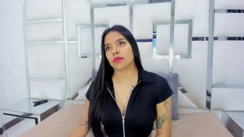 Snapshot of zoeswanx chatting on 03-08-25, 12:09 ZoeSwam online show from 03-08-25, 12:09