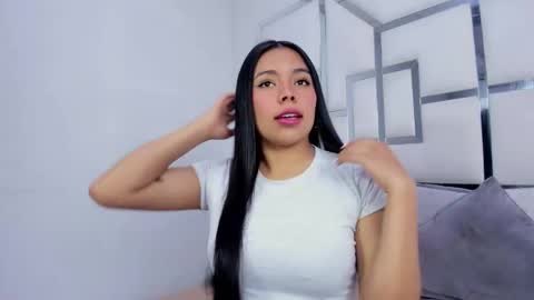 Snapshot of zoeswanx chatting on 09-17-25, 11:56 ZoeSwam online show from 09-17-25, 11:56