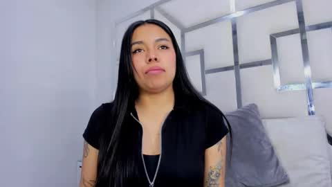 Snapshot of zoeswanx chatting on 10-04-25, 01:20 ZoeSwam online show from 10-04-25, 01:20