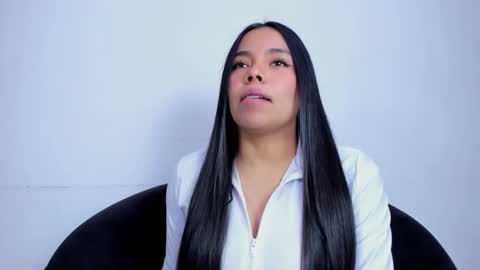 Snapshot of zoeswanx chatting on 10-13-25, 01:11 ZoeSwam online show from 10-13-25, 01:11