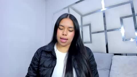 Snapshot of zoeswanx chatting on 10-23-25, 11:31 ZoeSwam online show from 10-23-25, 11:31