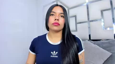 Snapshot of zoeswanx chatting on 10-30-25, 12:17 ZoeSwam online show from 10-30-25, 12:17