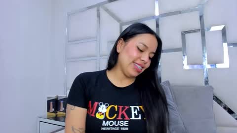 Snapshot of zoeswanx chatting on 12-02-25, 12:10 ZoeSwam online show from 12-02-25, 12:10