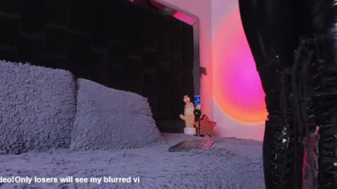 zoevidal_ online show from 01-30-25, 02:58