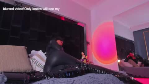 zoevidal_ online show from 02-13-25, 02:42