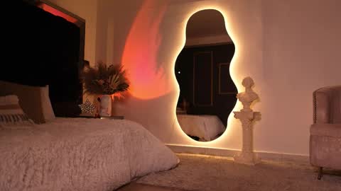 zoevidal_ online show from 11-13-25, 11:53