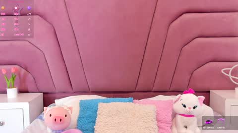 Snapshot of zoewillian chatting on 01-09-25, 02:51 zoewillian online show from 01-09-25, 02:51