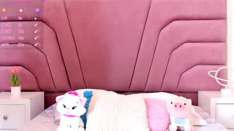 Snapshot of zoewillian chatting on 01-13-25, 12:02 zoewillian online show from 01-13-25, 12:02