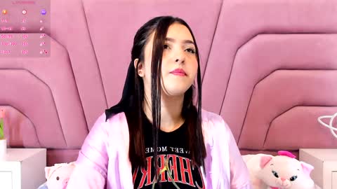 Snapshot of zoewillian chatting on 01-20-25, 03:07 zoewillian online show from 01-20-25, 03:07