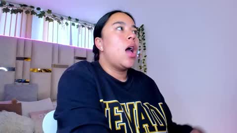 Snapshot of zoey_thommpson chatting on 02-25-26, 09:13 zoey thommpson online show from 02-25-26, 09:13