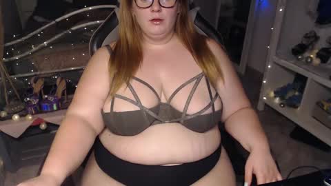 zoeyleyx online show from 12-14-24, 02:01