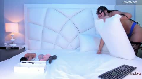 Z O E online show from 03-10-25, 11:42