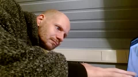 zolexthomas online show from 12-19-24, 06:12