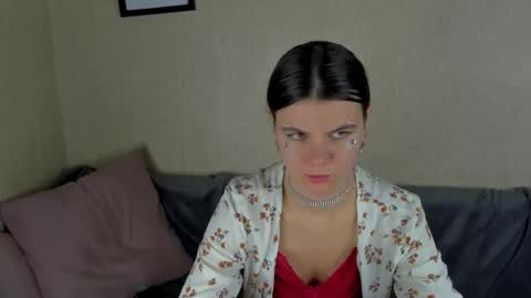 Zoriana online show from 11-30-25, 09:19