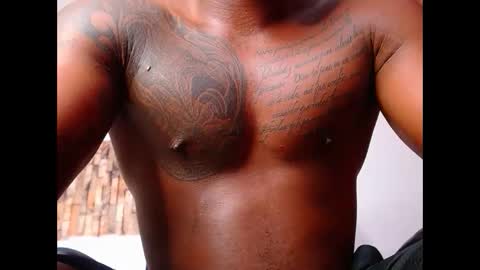 Snapshot of zousxxx chatting on 09-17-25, 03:52 zousxxx online show from 09-17-25, 03:52