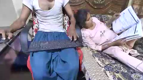 Snapshot of zoyakhan803 chatting on 04-22-26, 04:08 zoyakhan803 online show from 04-22-26, 04:08