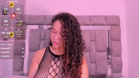 Snapshot of zulyjones chatting on 02-07-25, 07:06 Zuly online show from 02-07-25, 07:06