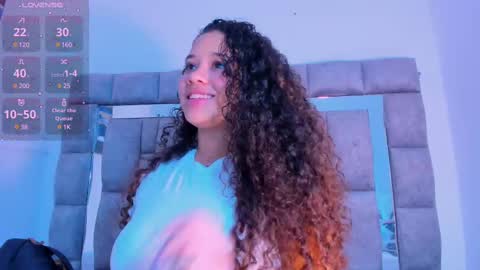 Snapshot of zulyjones chatting on 03-01-25, 06:43 Zuly online show from 03-01-25, 06:43