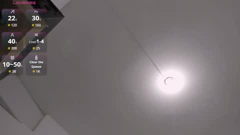 Snapshot of zulyjones chatting on 09-19-25, 11:55 Zuly online show from 09-19-25, 11:55