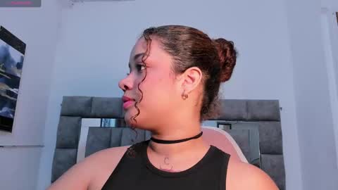 Snapshot of zulyjones chatting on 09-24-25, 12:08 Zuly online show from 09-24-25, 12:08