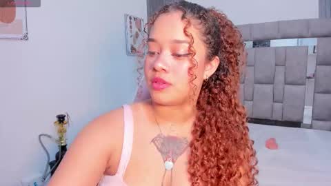 Snapshot of zulyjones chatting on 11-07-25, 07:14 Zuly online show from 11-07-25, 07:14