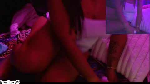 Snapshot of zuriluxe45 chatting on 10-21-25, 02:34 zuriluxe45 online show from 10-21-25, 02:34