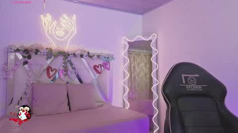 ZURY   online show from 12-04-25, 11:30