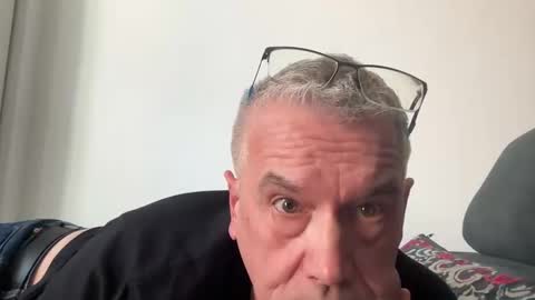 Snapshot of zwickauer1969 chatting on 03-09-25, 02:54 zwickauer1969 online show from 03-09-25, 02:54