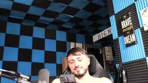 Snapshot of zyzz4444 chatting on 12-03-24, 04:36 Greek God online show from 12-03-24, 04:36