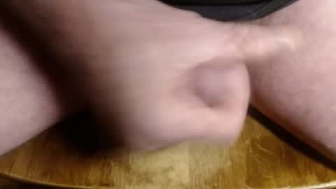 Snapshot of zz52xt chatting on 09-28-25, 12:21 ZZ online show from 09-28-25, 12:21