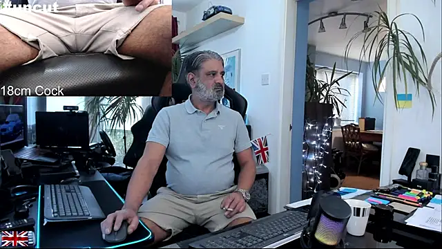 OnlineBossUK online show from 11-18-25, 03:27