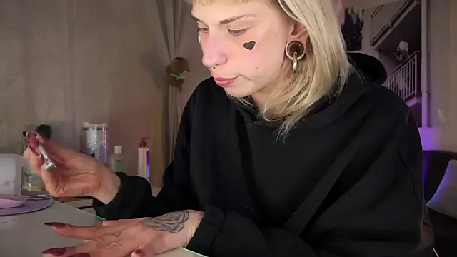 Mannarie Madsinn online show from 02-16-25, 11:48