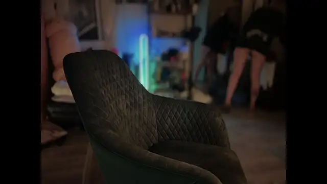 Mannarie Madsinn online show from 09-25-25, 01:09