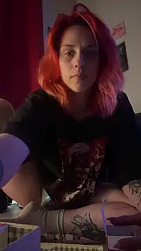 Mannarie Madsinn online show from 12-23-25, 05:27