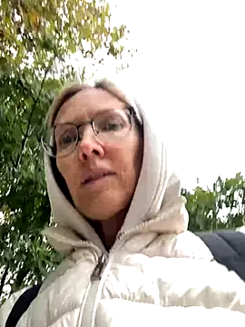 angelmommu online show from 10-15-25, 09:20