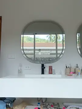 Helena Karel online show from 09-15-25, 07:19