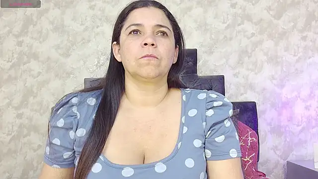 Snapshot of elizabeth_coleman chatting on 02-11-26, 08:47 elizabeth coleman online show from 02-11-26, 08:47