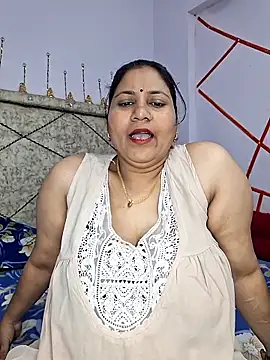 Snapshot of MOM-SUN-COUPLE chatting on 02-21-25, 09:34 MOM-SUN-COUPLE online show from 02-21-25, 09:34