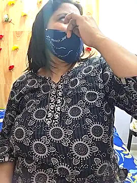 Snapshot of MOM-SUN-COUPLE chatting on 09-13-25, 09:53 MOM-SUN-COUPLE online show from 09-13-25, 09:53