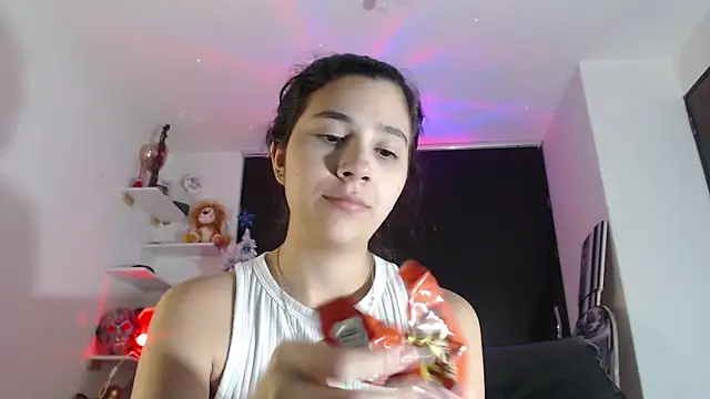 mia  lopez  online show from 01-15-25, 05:19