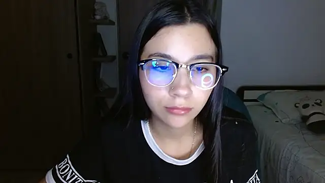 mia  lopez  online show from 03-18-26, 02:37