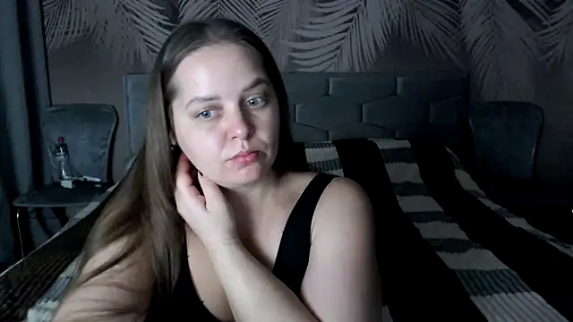 uliastar online show from 11-20-25, 08:25