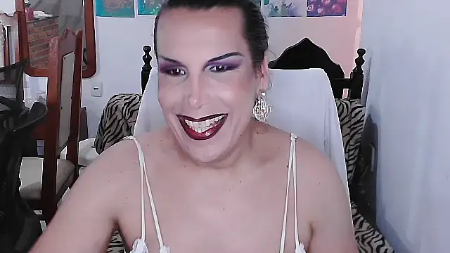 LauraVicttoria361215 online show from 01-11-26, 06:02